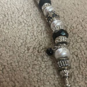 Elegant pandora bracelt